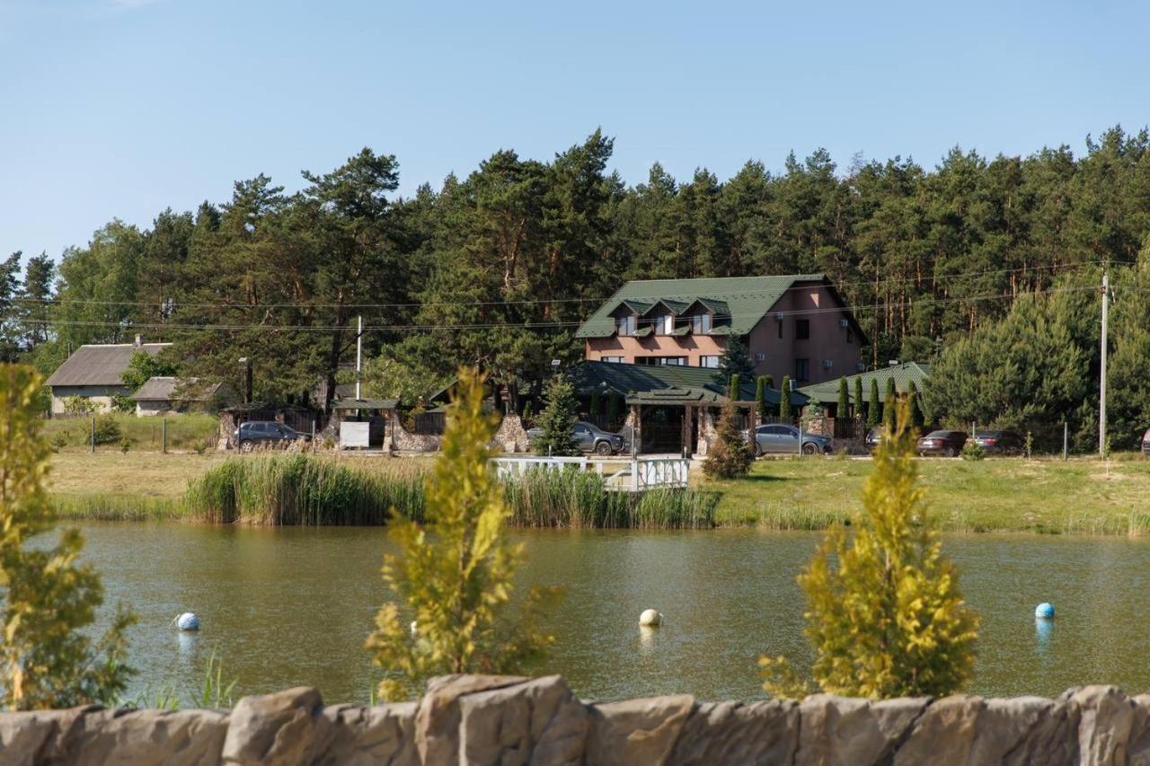 Готель-Ресторан "Колиба" Brody Exterior photo