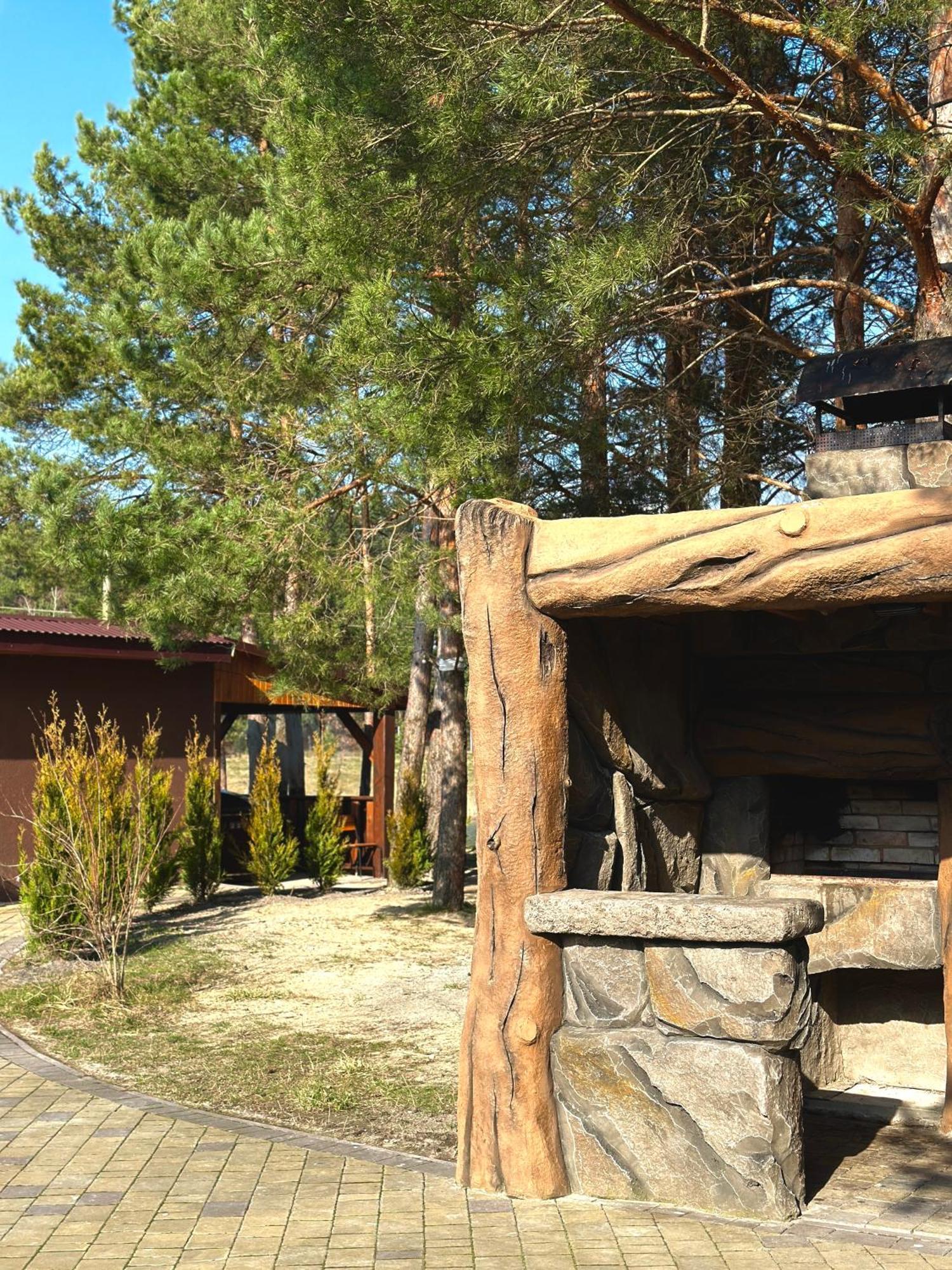 Готель-Ресторан "Колиба" Brody Exterior photo